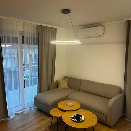Apartman Skynest Luxury And Spacious In *